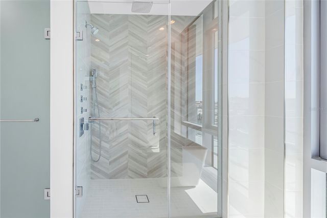 400 CENTRAL AVENUE 1001, St Petersburg, FL 33701