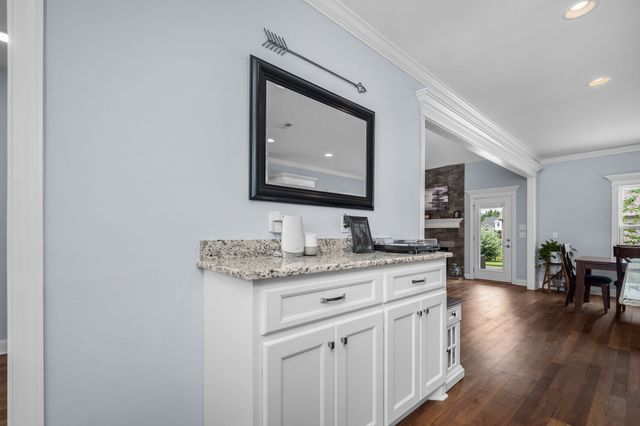 1707 Day Flower Dr, Murfreesboro, TN 37130