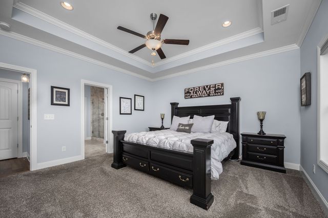 1707 Day Flower Dr, Murfreesboro, TN 37130