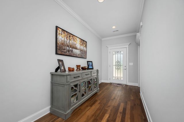 1707 Day Flower Dr, Murfreesboro, TN 37130