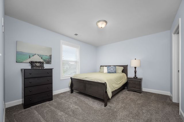 1707 Day Flower Dr, Murfreesboro, TN 37130