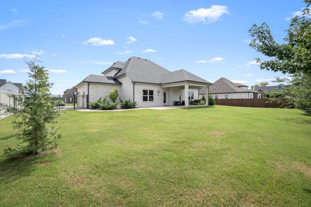 1707 Day Flower Dr, Murfreesboro, TN 37130