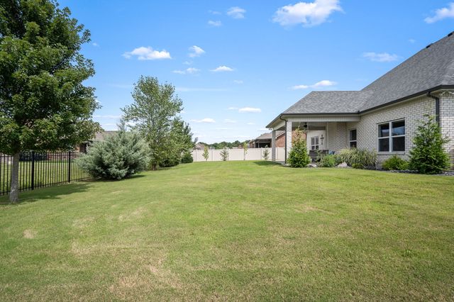 1707 Day Flower Dr, Murfreesboro, TN 37130
