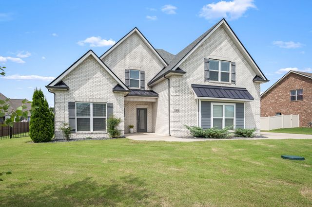 1707 Day Flower Dr, Murfreesboro, TN 37130