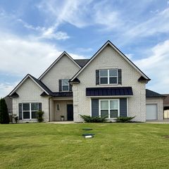 1707 Day Flower Dr, Murfreesboro, TN 37130