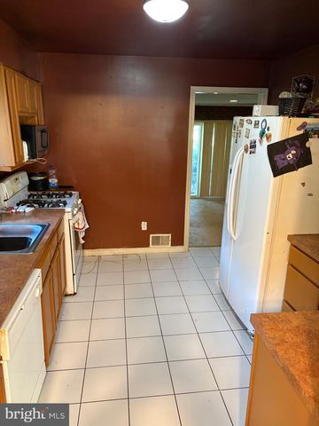 13 GENTRY LANE, Capitol Heights, MD 20743