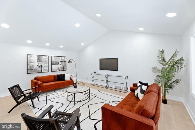 826 PARDEE LN, Wyncote, PA 19095