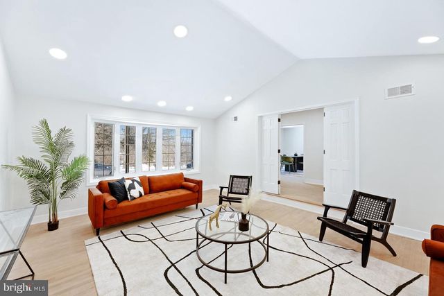 826 PARDEE LN, Wyncote, PA 19095