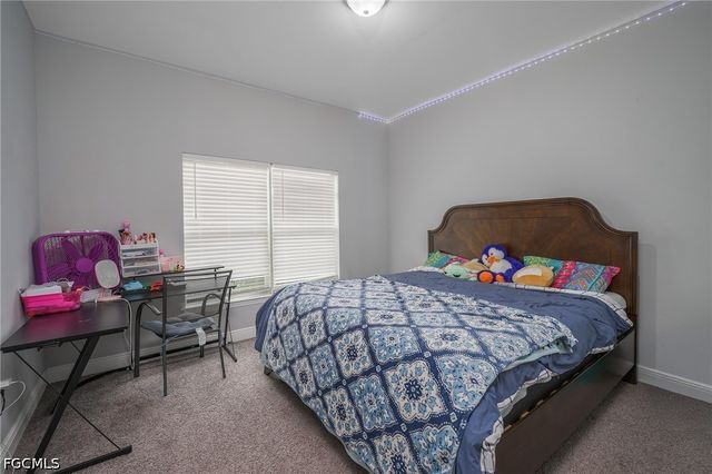 1802 NW 20th TER, Cape Coral, FL 33993