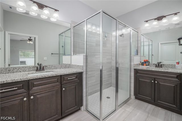 1802 NW 20th TER, Cape Coral, FL 33993