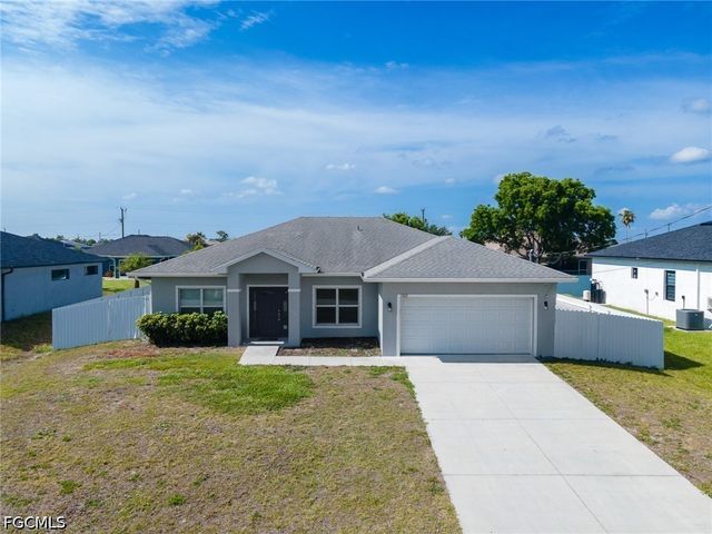 1802 NW 20th TER, Cape Coral, FL 33993