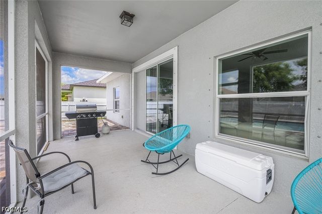 1802 NW 20th TER, Cape Coral, FL 33993