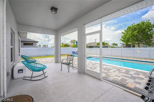 1802 NW 20th TER, Cape Coral, FL 33993