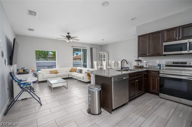 1802 NW 20th TER, Cape Coral, FL 33993