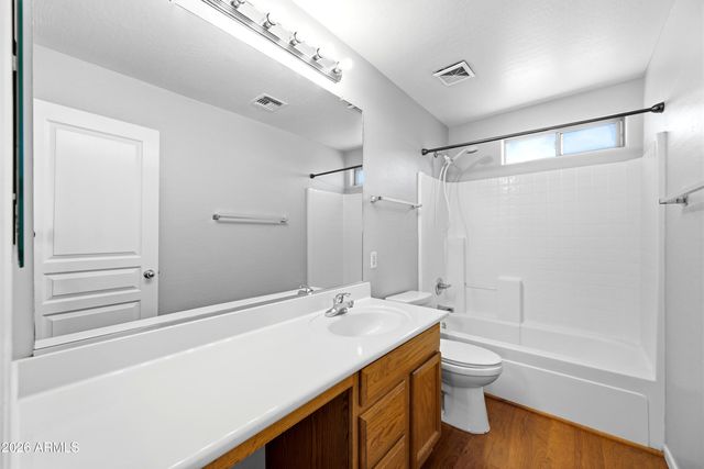 10950 W Royal Palm Road, Peoria, AZ 85345