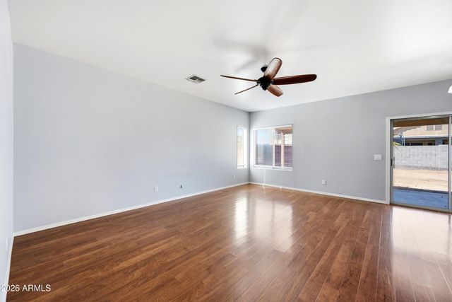 10950 W Royal Palm Road, Peoria, AZ 85345