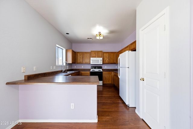 10950 W Royal Palm Road, Peoria, AZ 85345