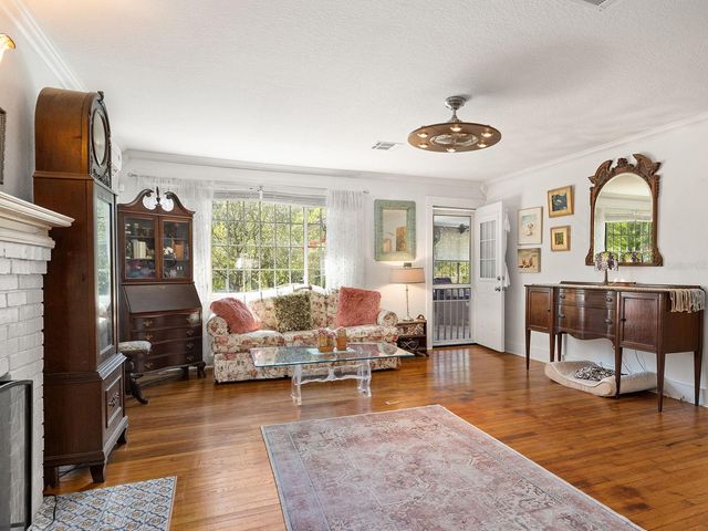 335 SIMPSON, Mount Dora, FL 32757