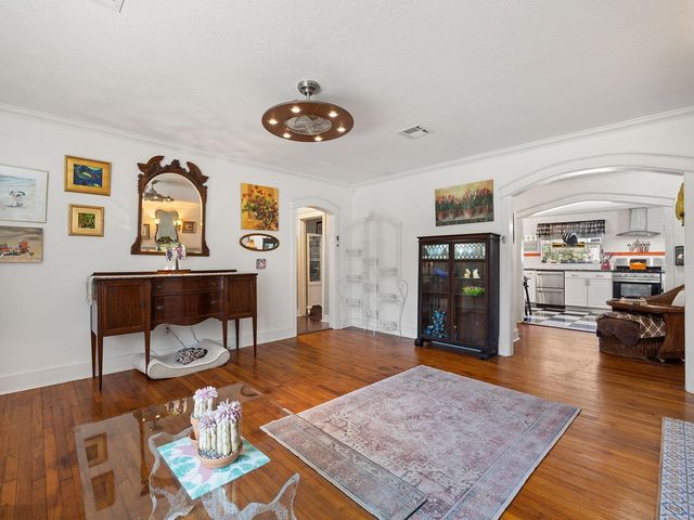 335 SIMPSON, Mount Dora, FL 32757