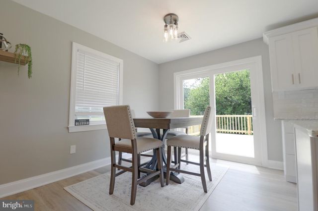 28 FREDERICK RD, Coatesville, PA 19320