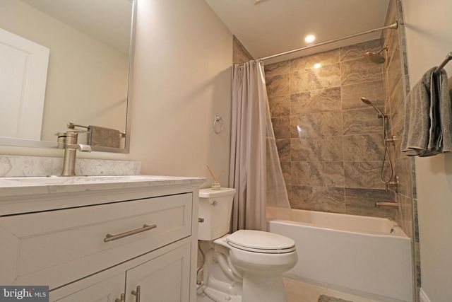 28 FREDERICK RD, Coatesville, PA 19320