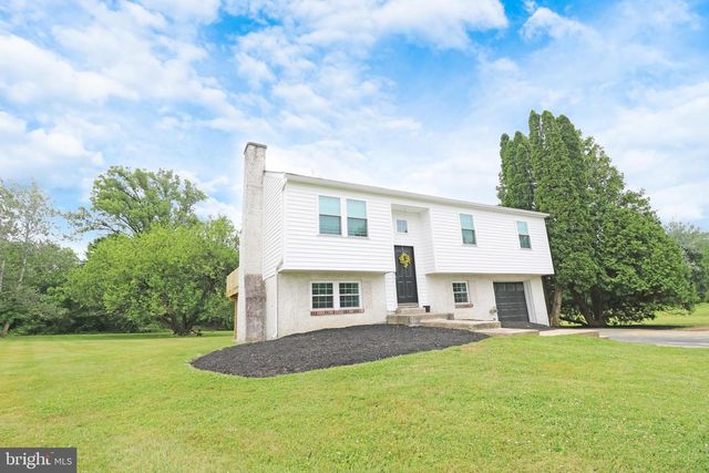 28 FREDERICK RD, Coatesville, PA 19320