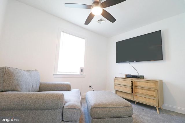 28 FREDERICK RD, Coatesville, PA 19320