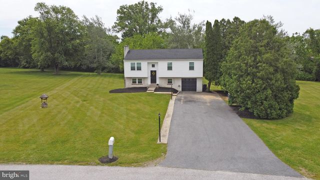 28 FREDERICK RD, Coatesville, PA 19320