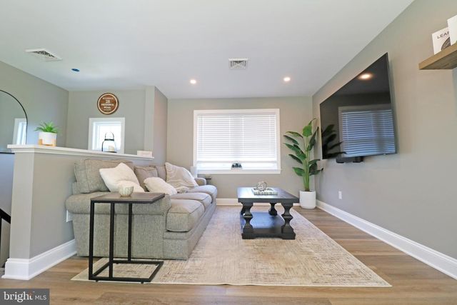 28 FREDERICK RD, Coatesville, PA 19320