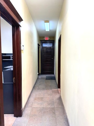 6238 Cermak Rd Road, Berwyn, IL 60402