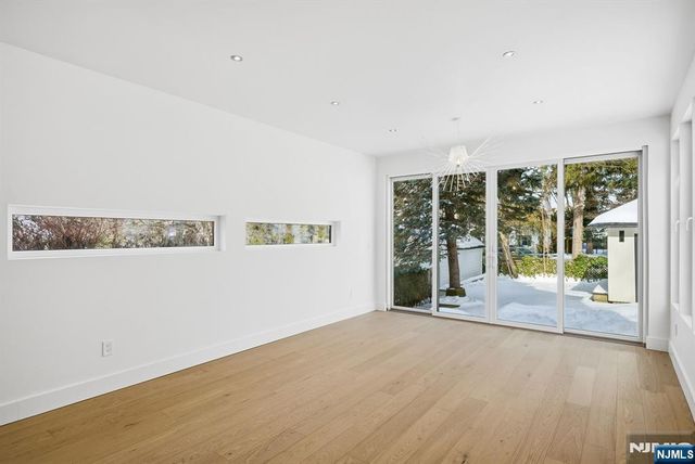 75 Highwood Avenue, Tenafly, NJ 07670