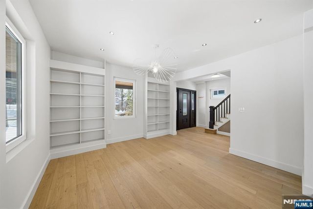 75 Highwood Avenue, Tenafly, NJ 07670