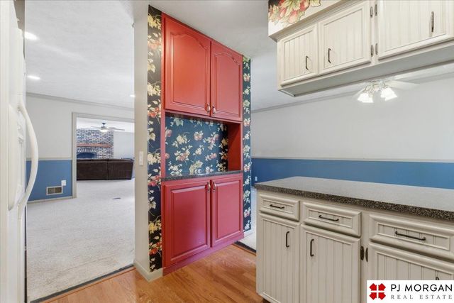 4935 N 114th Street, Omaha, NE 68164