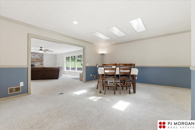 4935 N 114th Street, Omaha, NE 68164