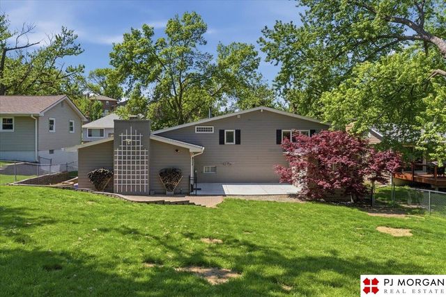 4935 N 114th Street, Omaha, NE 68164