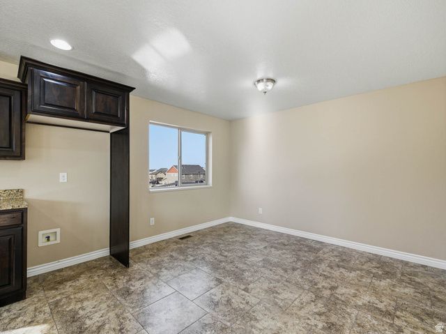 279 E 2150 N, North Ogden, UT 84414
