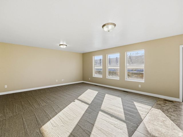 279 E 2150 N, North Ogden, UT 84414