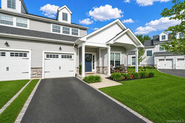 51 Farm Acre Circle, Mount Sinai, NY 11766