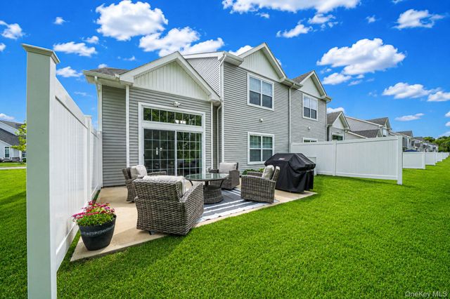 51 Farm Acre Circle, Mount Sinai, NY 11766