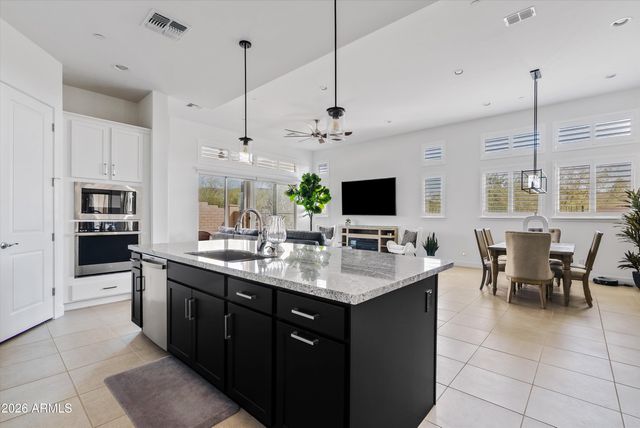 11996 W CREOSOTE Drive, Peoria, AZ 85383