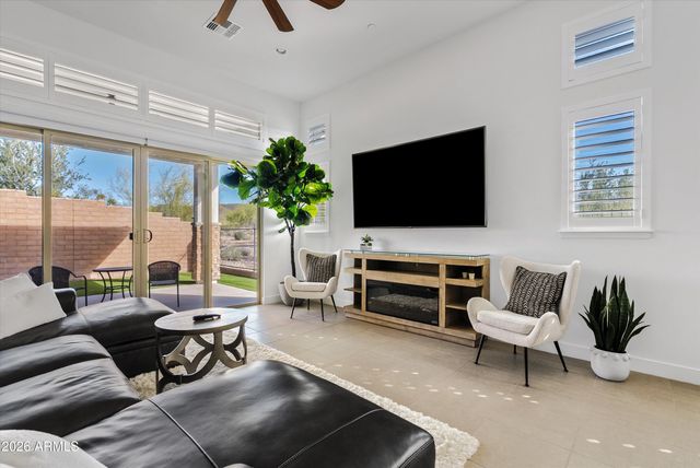 11996 W CREOSOTE Drive, Peoria, AZ 85383