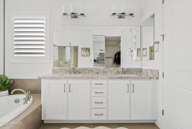 11996 W CREOSOTE Drive, Peoria, AZ 85383