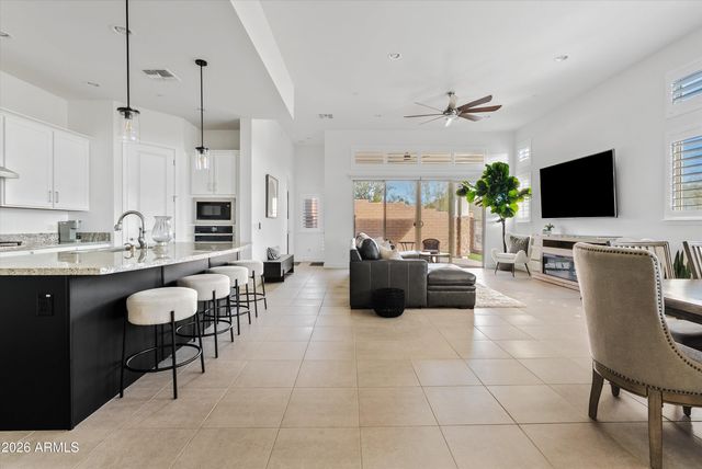 11996 W CREOSOTE Drive, Peoria, AZ 85383