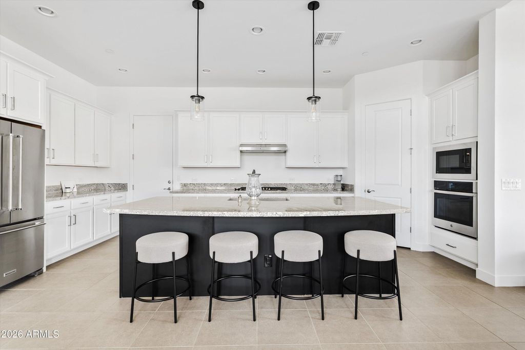 11996 W CREOSOTE Drive, Peoria, AZ 85383 — photo 5