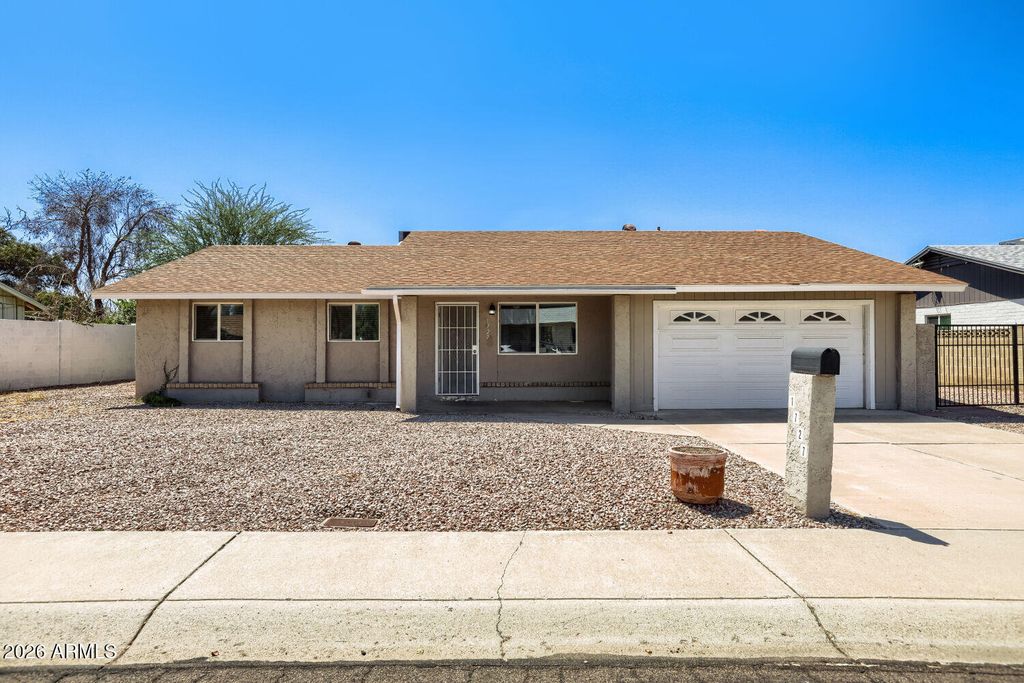 1727 W VILLA THERESA Drive, Phoenix, AZ 85023 — photo 3