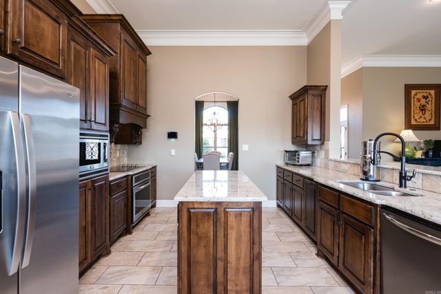 9105 Stone Canyon Drive, Alexander, AR 72002
