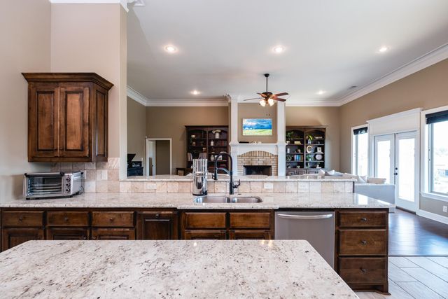 9105 Stone Canyon Drive, Alexander, AR 72002