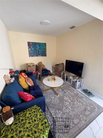 1655 NE 175th St, North Miami Beach, FL 33162