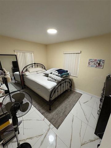 1655 NE 175th St, North Miami Beach, FL 33162