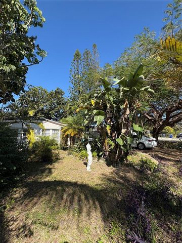 1655 NE 175th St, North Miami Beach, FL 33162